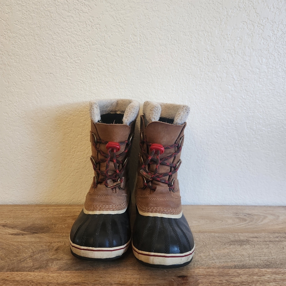Sorel leather kids winter boots size 5